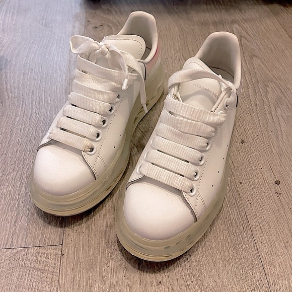 Alexander McQueen Sneakers - Picture 1 of 5
